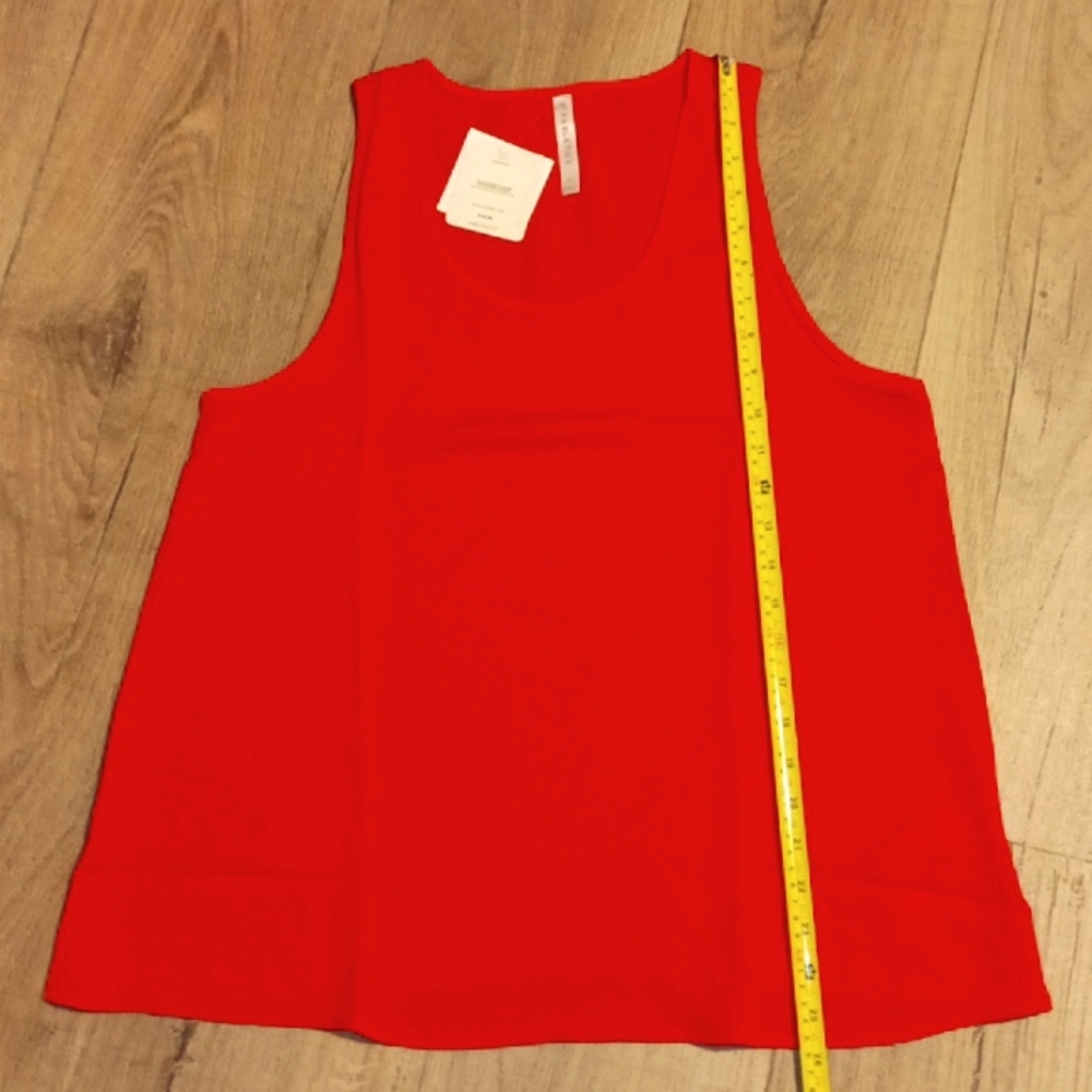 Fabletics Tank NWT - Picture 5 of 10
